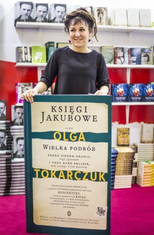 100 tysięcy sprzedanych egzemplarzy „Ksiąg Jakubowych” Olgi Tokarczuk