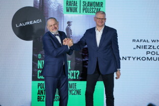 Nasi autorzy z Nagrodą Moczarskiego!